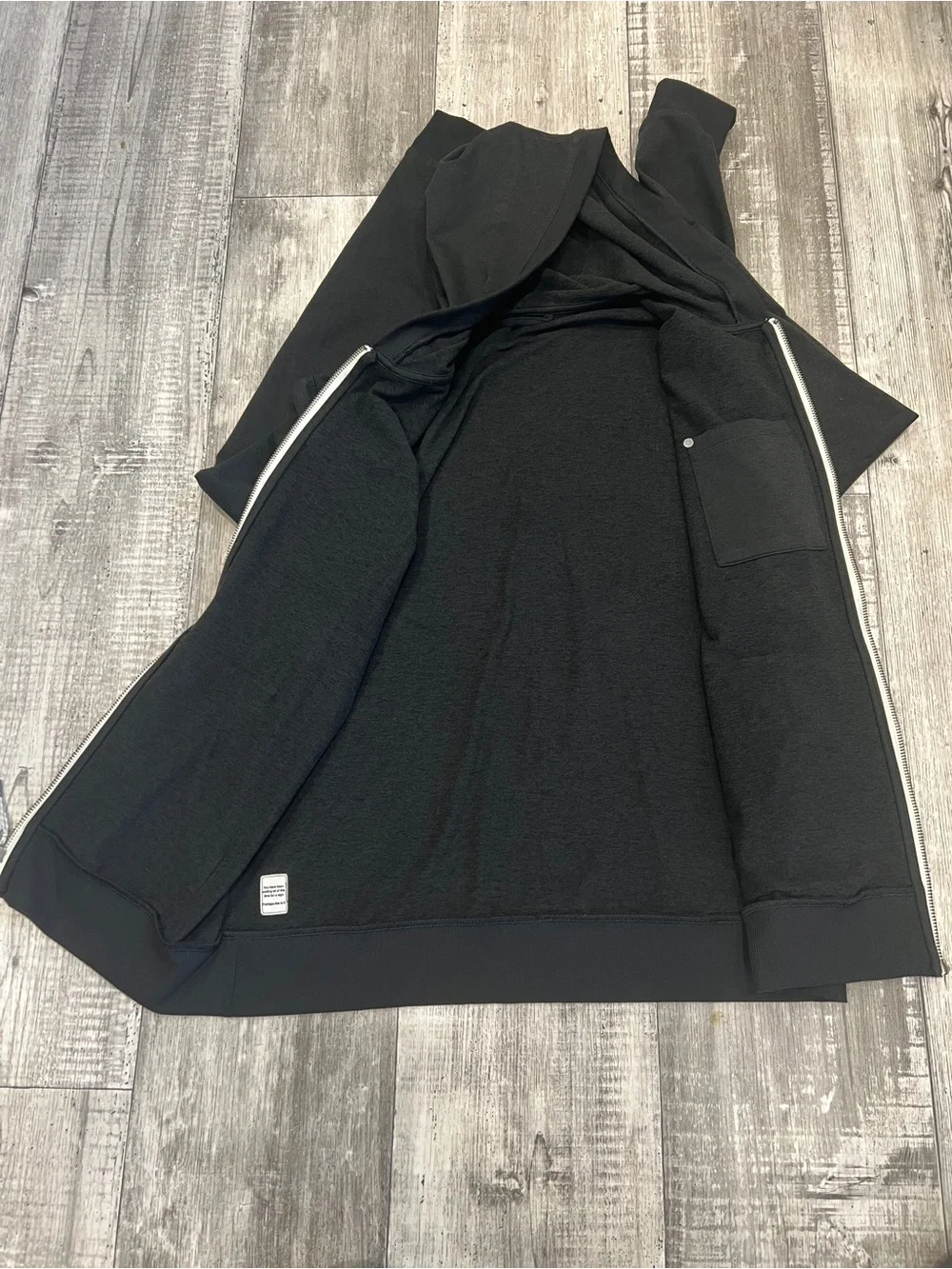 Vuori Men's Black Coronado
Hoodie - Size Small - Picture 3 of 8